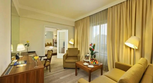 Полулюкс Classic Hotel Schloss Weikersdorf