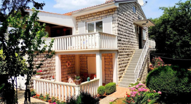 Apartment Borosak, Rezerwuj Apartament Hotele w Kvarner Islands z parkingiem, Parking
