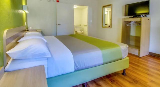 Двухместный номер Deluxe Motel 6 Buffalo NY Airport Williamsville