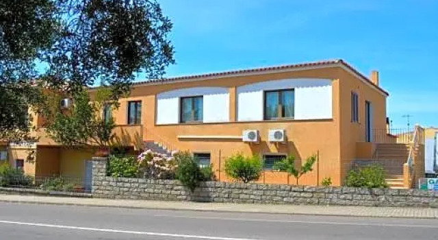 Gallura Affittacamere, Book Hotel Arzachena Emerald Coast