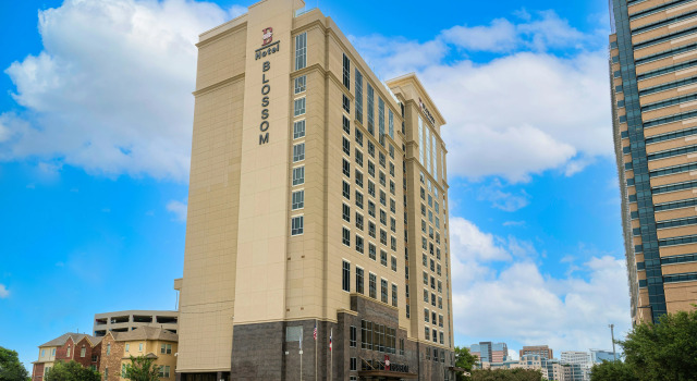 Blossom Hotel Houston, Curio Collection by Hilton, Забронировать Отель Хьюстон Texas Gulf Coast