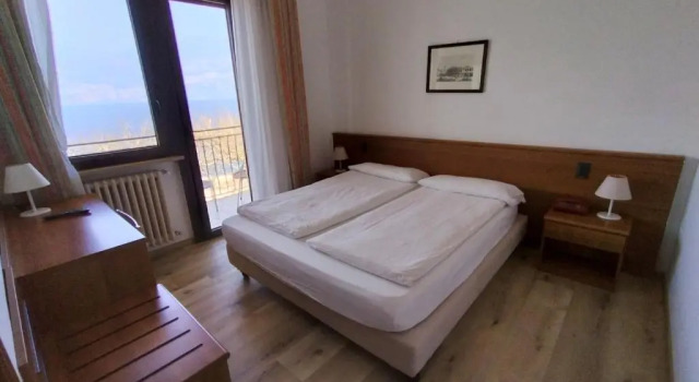 Двухместный номер Standard с балконом и с видом на озеро Hotel S.Maria