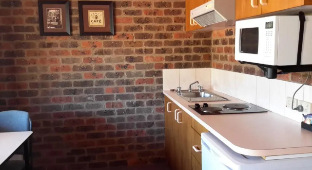 Студия Barham Colonial Motel