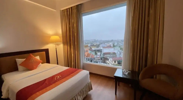 Номер Deluxe с видом на город Mondial Hotel Hue