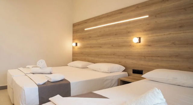 Одноместный номер Standard с балконом Dafni Plus Hotel