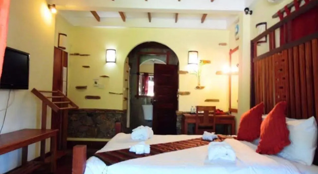 Chaluenxay Villa, Забронировать Вилла Отели Луангпхабанг с завтраком, рядом с Haw Pha Bang, Завтраки