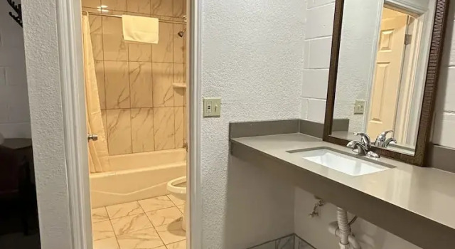 Номер Comfort Llano Motel
