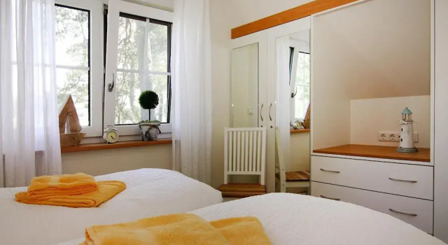 Ferienhaus Kranichnest, Zirchow, Book Hotel Zirchow Usedom