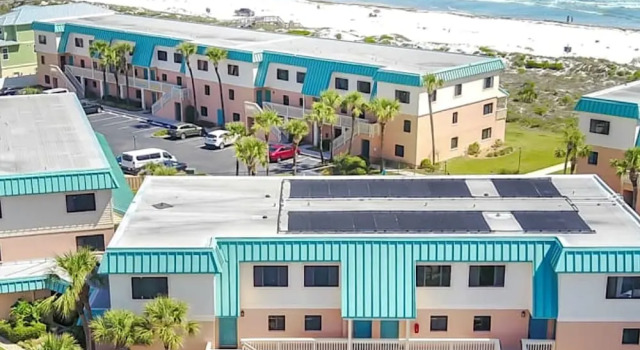 Oceanfront Luxury in St Augustine FL - Sleeps 9, Rezerwuj Apartament Hotele w Saint Augustine Area z parkingiem, Parking