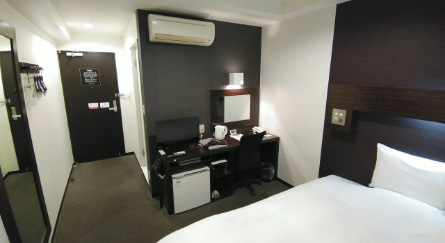 Двухместный номер Standard Green Rich Hotel Iwakuni Ekimae