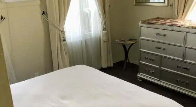 Апартаменты Luxury Furnished Apartment- Beverly Hills adjacent, Lic 02984