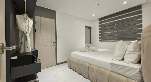 Люкс Presidential The Clover Hotel Angeles City Managed by Cocotel