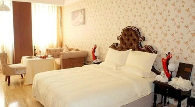 Meng Chi Hotel, Забронировать Отель Отели Чунцин 3 звезды, рядом с Площадь Санься, 3*