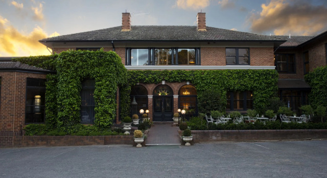 Berida Hotel, Забронировать Отель Отели Боурал 4 звезды, рядом с Bowral Golf Club, 4*