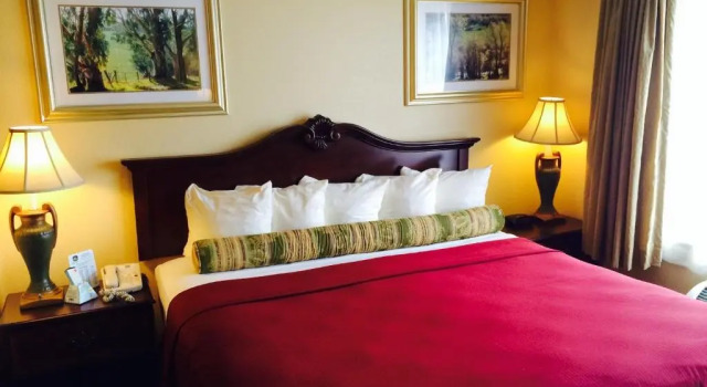 Номер Standard Best Western Penn-Ohio Inn & Suites