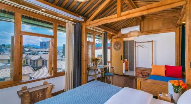 Люкс Kunweidi·Zhongshengguan Chinese Studies B&B (Lijiang Old Town Dashuiche Branch)
