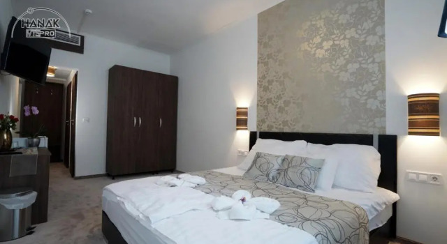 Hotel Írisz, Забронировать Отель Ньиредьхаза Сабольч-Сатмар-Берег