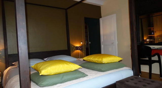 Chambres dHotes le Clos de la Croix, Забронировать Отель  