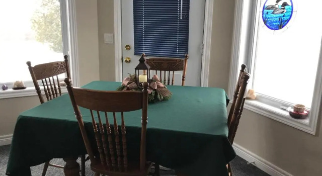 Golden Pathways Retreat and B&B, Varaa Bed and Breakfast  