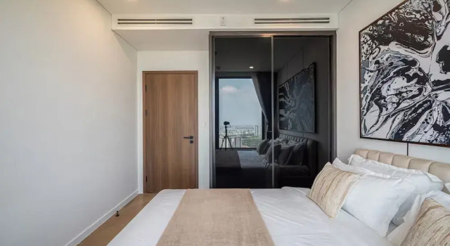 Люкс Presidential с 3 комнатами с балконом и с видом на канал Odela West Tower Riverside Apt Hotel
