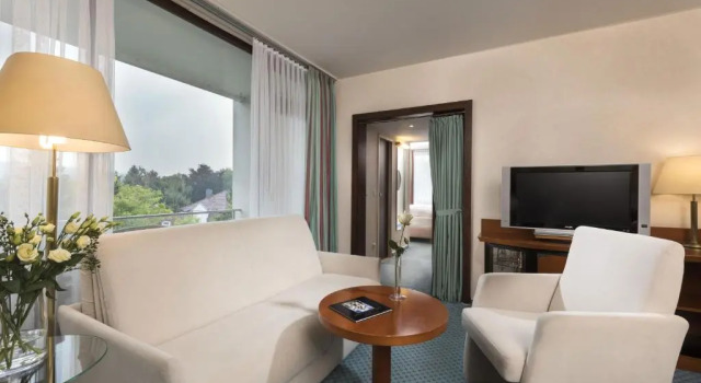 Полулюкс Maritim Hotel Bad Salzuflen