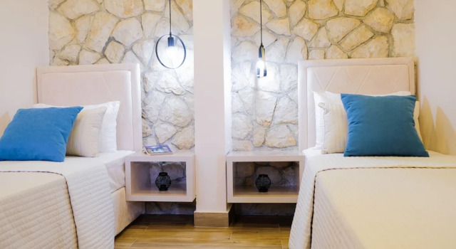 Апартаменты Superior с 2 комнатами с балконом Apartments Eneida