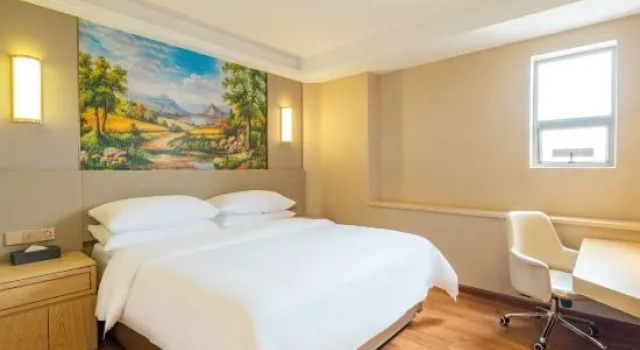 Люкс Business Vienna Hotel (Jiangmen Changan Road Pedestrian Street)