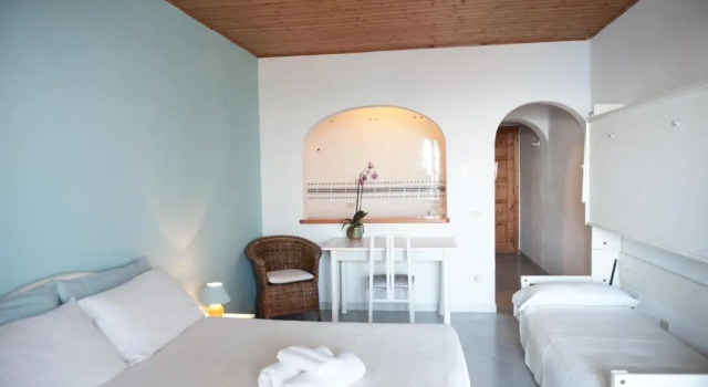 Трёхместный номер Standard Paradise Relais Villa Janto