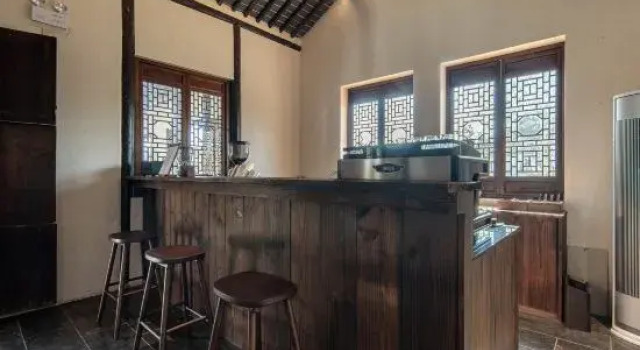 Yin Tang and Dao Hot Spring Health & Wellness Resort Homestay, Varaa Lomakeskus Shanghai Shanghai
