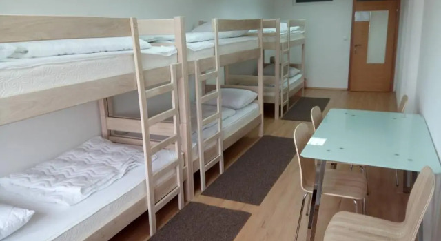 Кровать в общем номере Hostel Omnibus