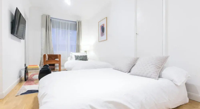 Perfectly Located Apartment Above Tube Station, Забронировать Апартаменты/квартира Лондон Большой Лондон, рядом с Вестминстерский университет