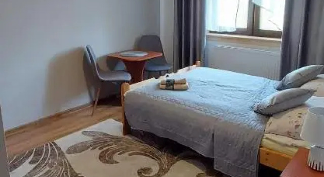 Willa POŚREDNIA - widok na Tatry z każdego pokoju, Book Hotel Hotels in Tatras with Parking, Parking