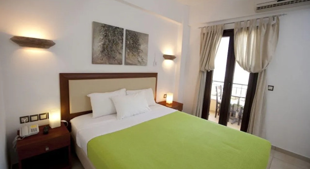 Berdoussis Hotel, Забронировать Отель Элафонисси Cape Malea