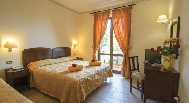 Четырёхместный номер Classic Park Hotel La Pineta