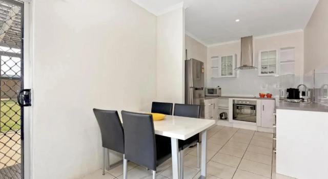Вилла с 3 комнатами Riviera Motel Bundaberg