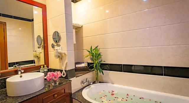 Номер Deluxe Phnom Penh Katari Hotel