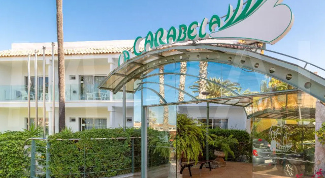 Apartamentos La Carabela