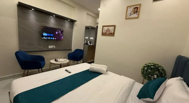 Номер Deluxe Sharan'S Inn Sutes & Banquets
