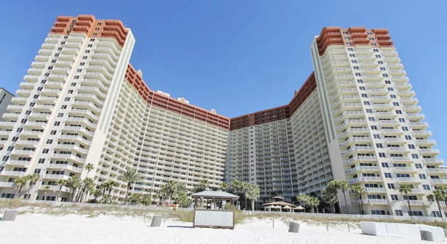 Shores Of Panama 2217- Elegantly Decorated, Sleeps 6, Free Fun! 1 Bedroom Condo by RedAwning, Забронировать Отель Панама-Сити Панхэндл Флорида, рядом с Загородный клуб "Сигнал Хилл"