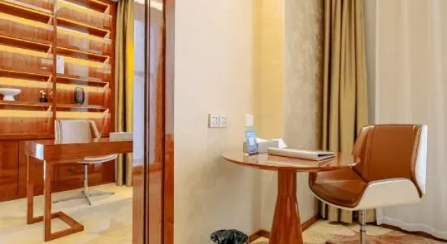Люкс Executive Tiancheng International Hotel
