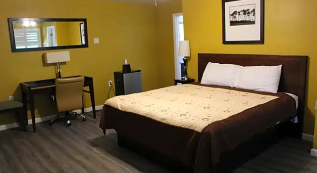 Номер Standard Carmel Wayfarer Inn