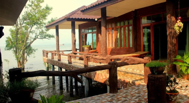 Двухместный номер Deluxe с балконом и с видом на море I Talay Lanta