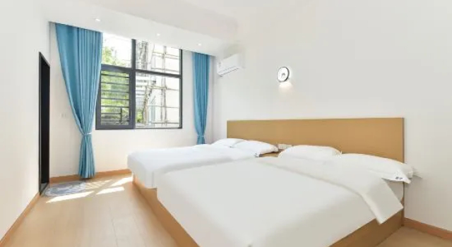 Люкс с 2 комнатами Yai Homestay