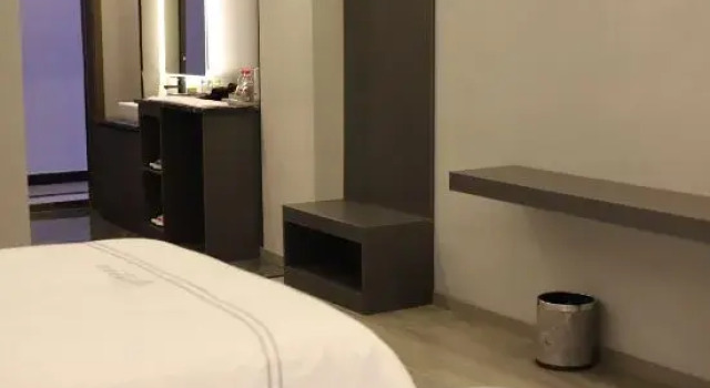 Kaili Yuhe Shixiang Homestay, Prenota Hotel Qiandongnan Cina