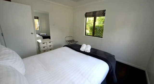 Апартаменты Akaroa Village Inn