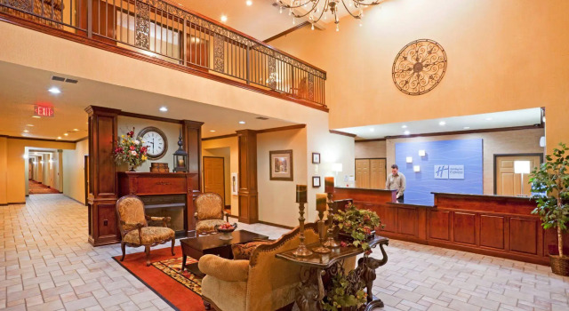 Holiday Inn Express Hotel & Suites Mount Pleasant, an IHG Hotel, Prenota Hotel Mount Pleasant Texas