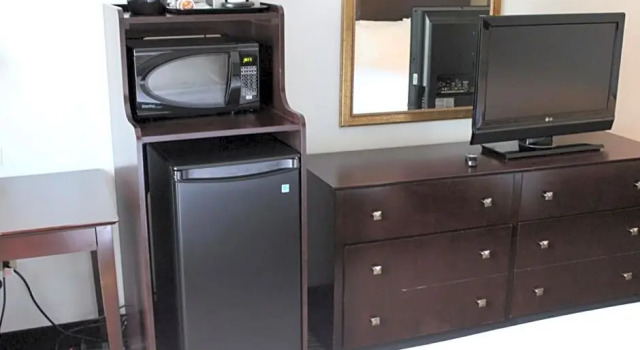 Двухместный люкс Holiday Inn Express & Suites Chicago Deerfield Lincolnshire by IHG
