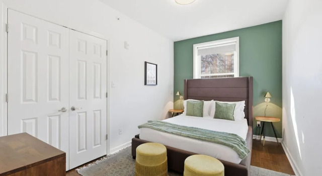Central 3BR Apt Minutes to Downtown Parking