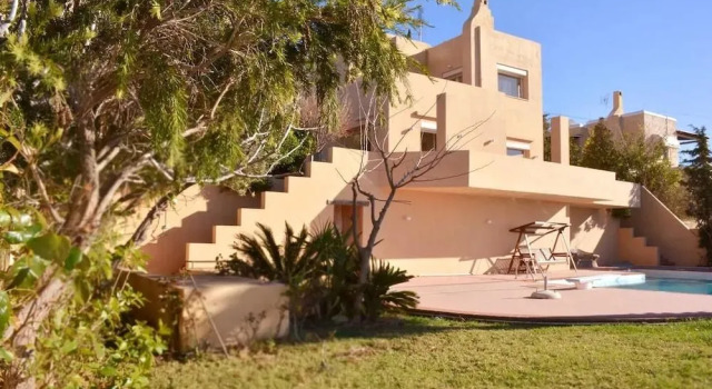 Seaview Villa with pool, Spa tub and Barbecue, Забронировать Курортный отель Алимос Афины