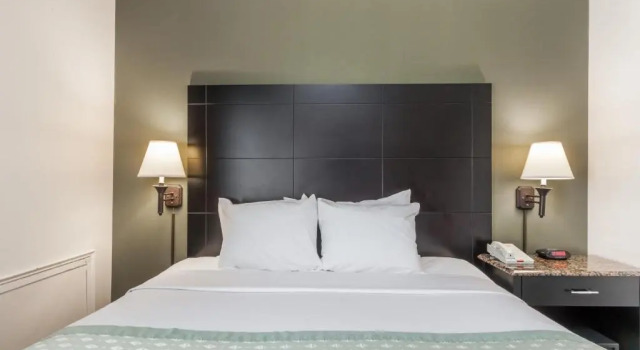 Номер Standard Ramada by Wyndham Newburgh/West Point